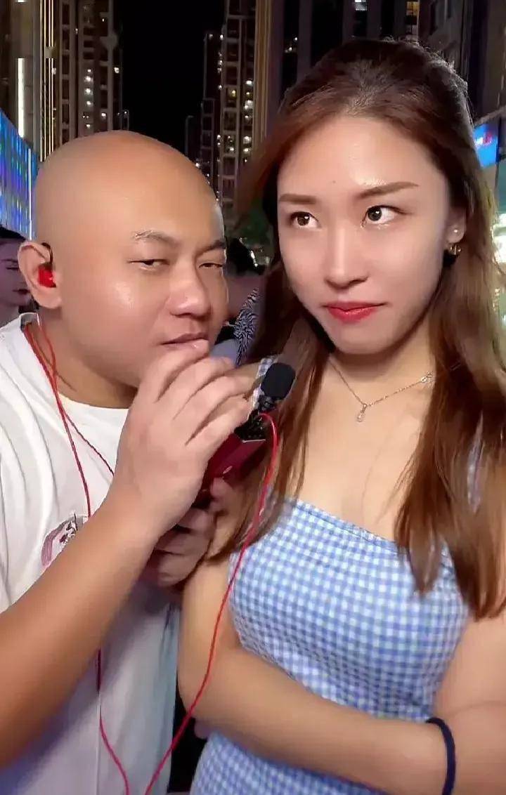 央视报道撩妹马晓伟快手直播可能涉嫌违法_美女