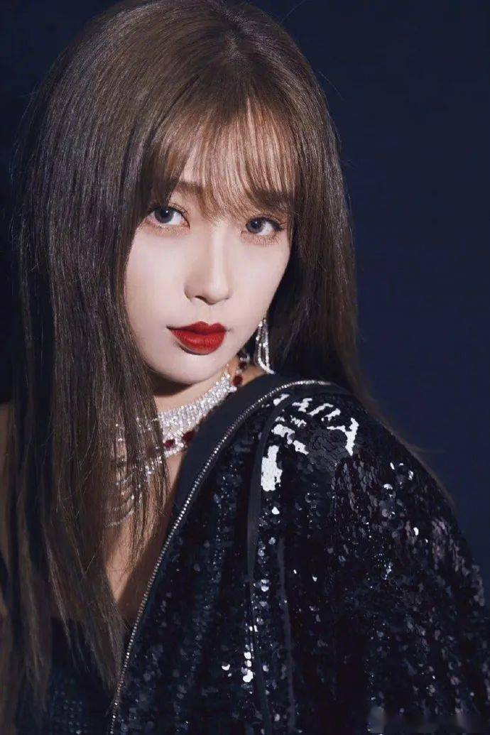 面的女明星们亲身力证“腮红是妆的灵魂”！