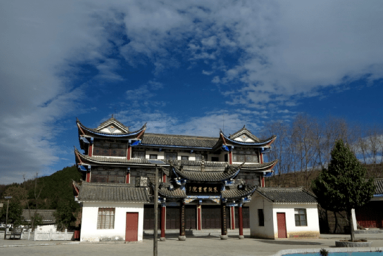 朱提影像三十一鲁甸崇文阁上的祥云