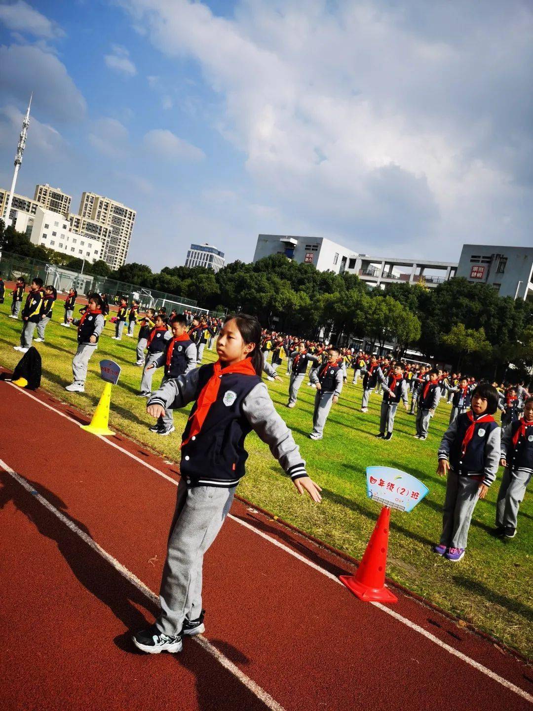 揚起希望風帆收穫健康體魄記鳳翔實驗學校小學部兩操比賽