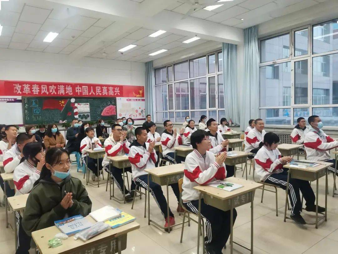 榜样国际 | 呼市一中国际部高一日语班期中日语开放日,家长学生联席会