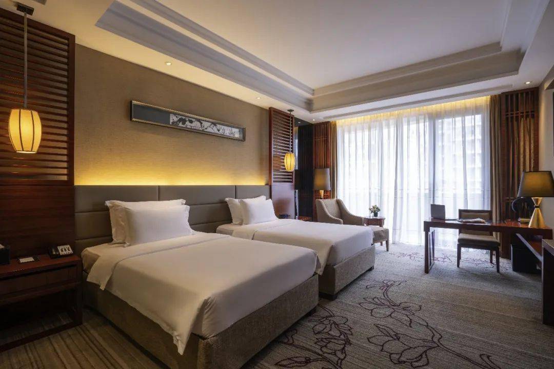 周末专场寻味顺德699元起享佛山顺德铂尔曼酒店高级客房1晚2大1小豪华