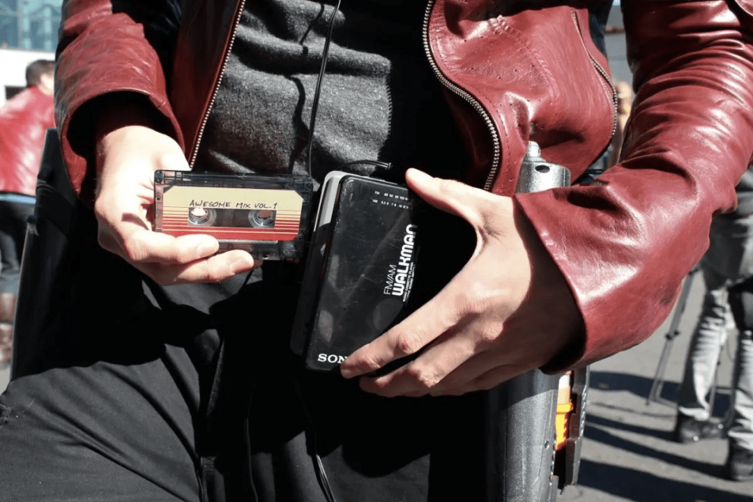 这也太迷幻了......