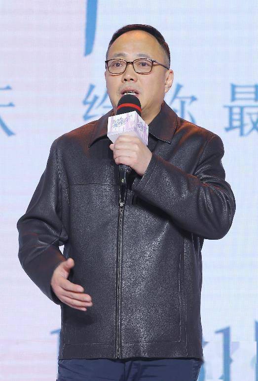 寒冬|《穿过寒冬拥抱你》导演曝选角理由：提到小人物就想到了黄渤