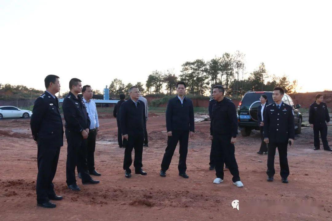 最新梧州市副市长市公安局局长到太平镇派出所新址察看进展