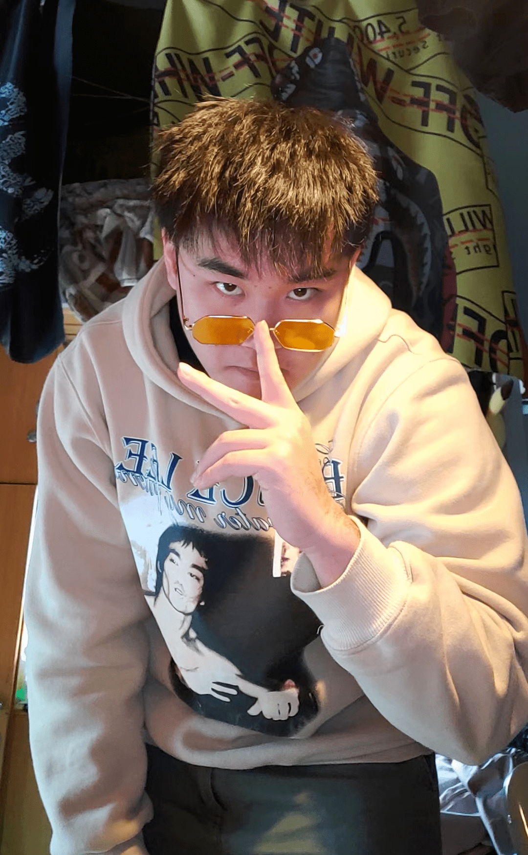 赖哲韬,詹天麒是乐王星的歌手,乐王星是由乐梦星辰艺术学校推出的说唱