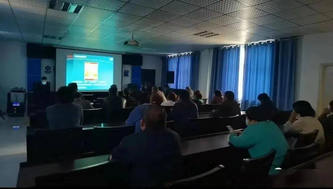 驾驶员安全教育学习培训 3f52a46b72e046998642d85a3b074005.jpeg