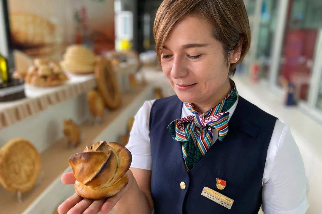 喜报| 米尔班·艾依提成功入选10月"中国好人榜"敬业奉献好人