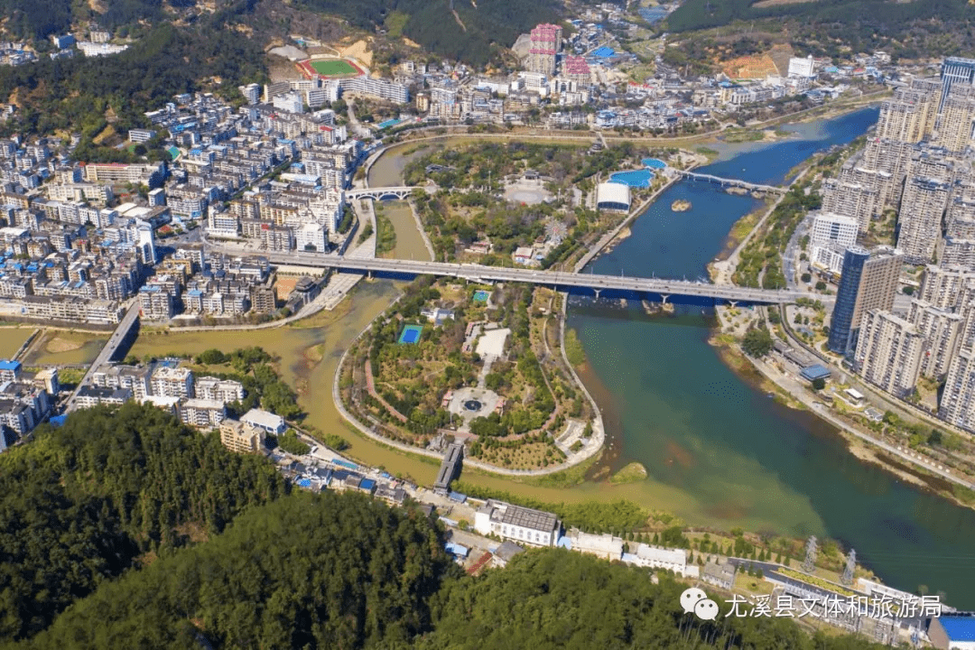 為城市擴容提質 經過幾個月的連續施工,尤溪縣紫陽公園一期項目中,長