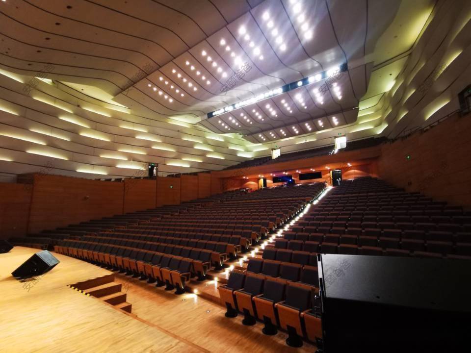 青岛大剧院座位实拍图图片