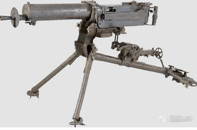 机械原理马克沁重机枪最前面的大圆铁片真的能用来挡子弹吗