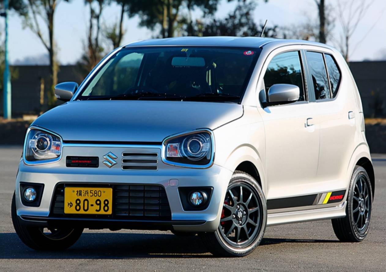 alto:曾经的国民"萌车",换装0.66t,战斗外观 赛道座椅,帅气