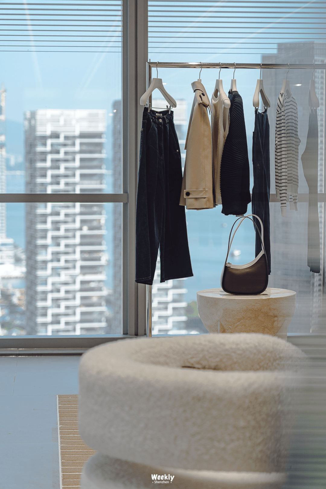 衣服深圳「最美服装店」，在海上，有夕阳