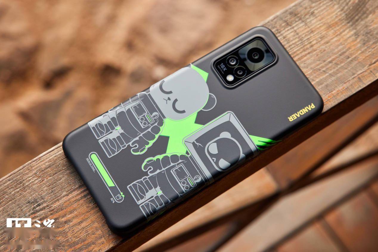 【IT之家开箱】魅族 18X PANDAER 重塑手机壳图赏