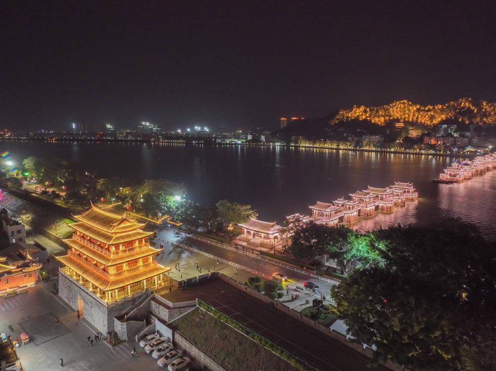 广济桥:这是一座一到了晚上就会断开的桥,夜色迷人惹人醉_潮州_古城