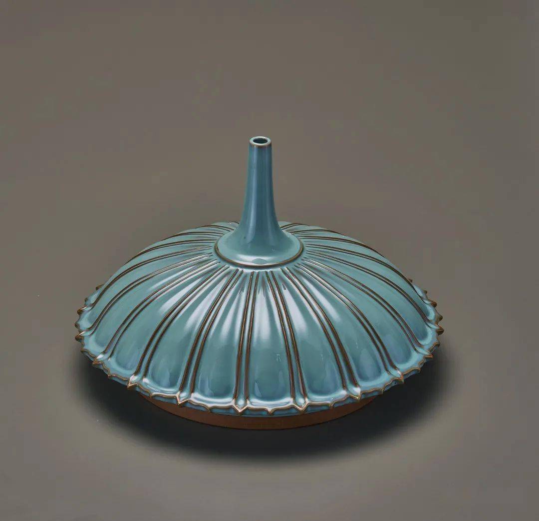 青瓷艺术精品等你鉴赏首届慈溪中国青上林杯国际青瓷艺术双年展来了