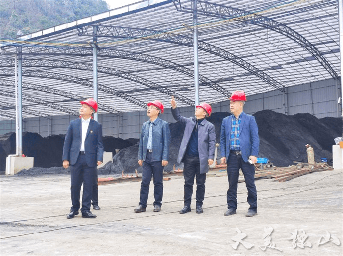 何虎到麻尾镇基长镇调研安全生产村社区两委换届选举思政教育等工作