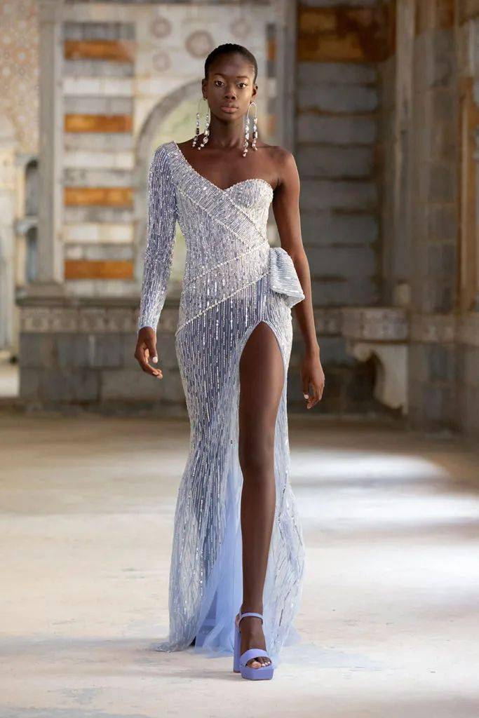 秀场【秀场】2022 春夏成衣系列 – GEORGES HOBEIKA