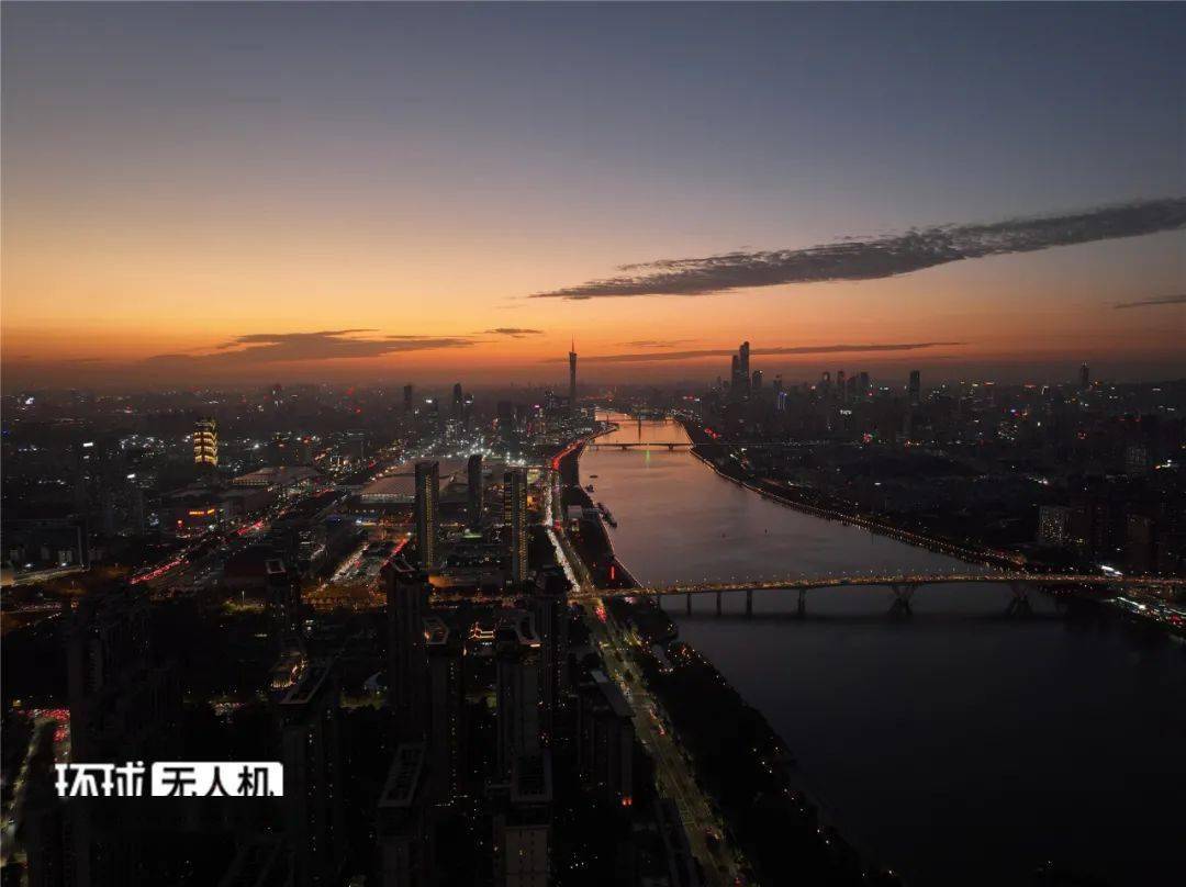 原图|原图直出！看用大疆Mavic 3无人机航拍的城市夜景