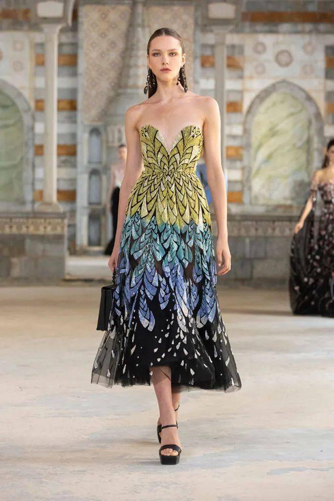 秀场【秀场】2022 春夏成衣系列 – GEORGES HOBEIKA