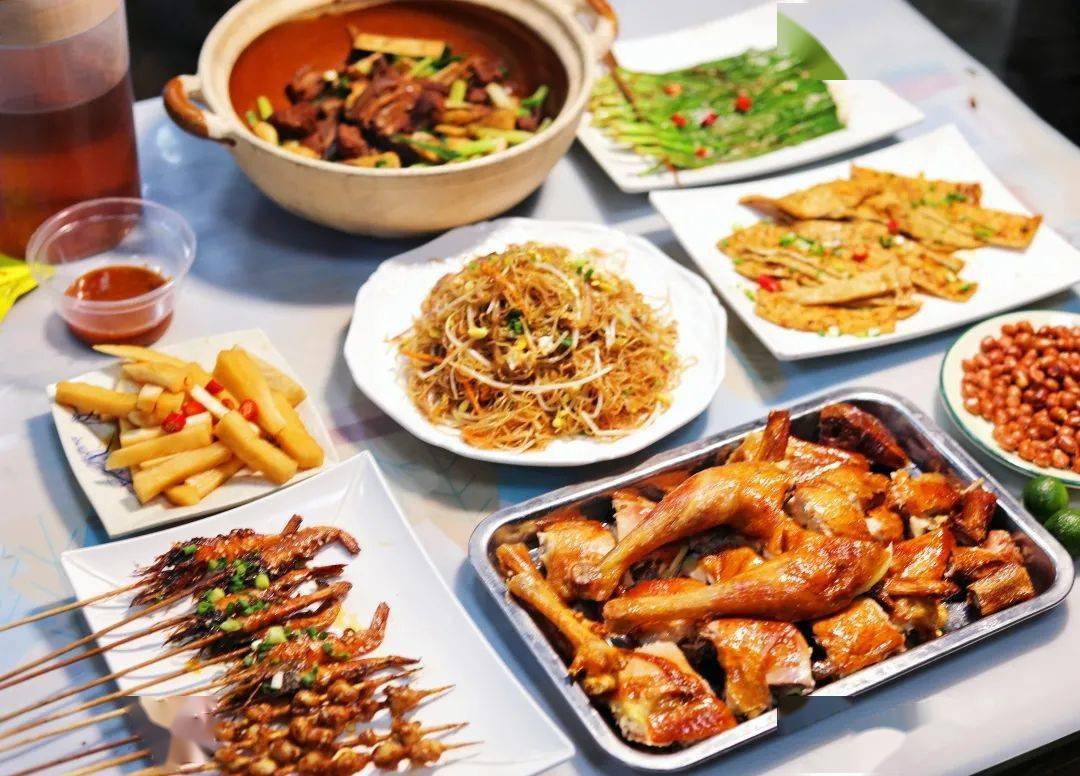 【两店通用|大棰荔枝柴窑鸡】现吃现窑现切!98元抢原价230元套餐!