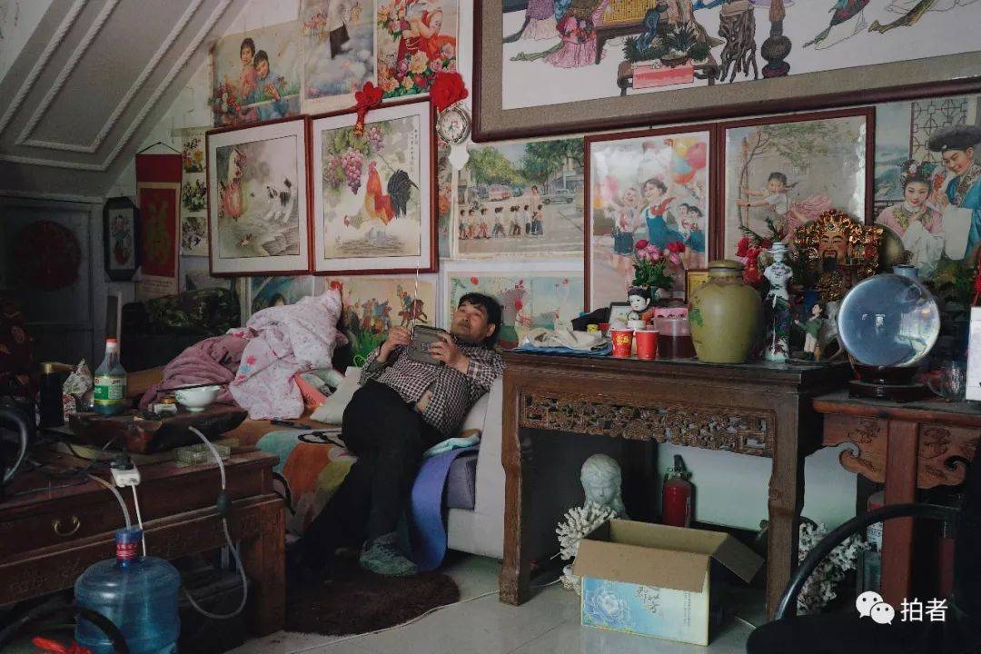 "大衣哥"朱之文:被围观的生活