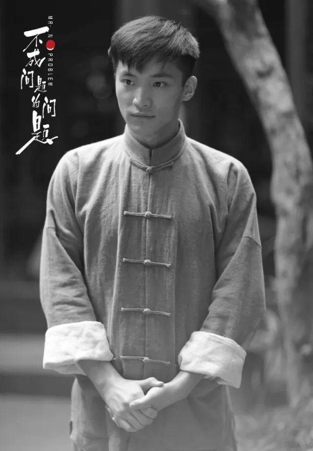 他和范伟师徒情深,以欺负陈赫为乐,还是最话痨的荆俊