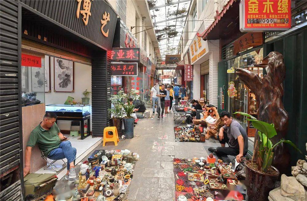 【新闻街拍】津门网乔启明:城市记忆-贵阳阳明花鸟市场市井百态