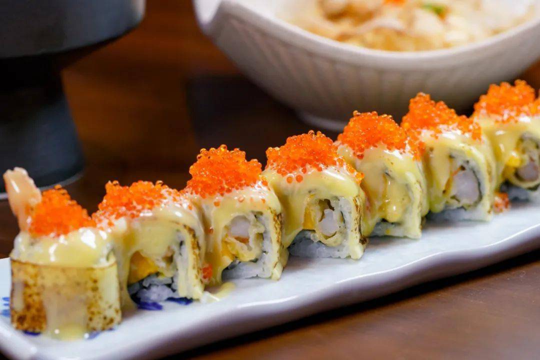 91 芝士芒果虾 91上桌后只需蘸日式酱油和芥末 ,就能感受到肉质的