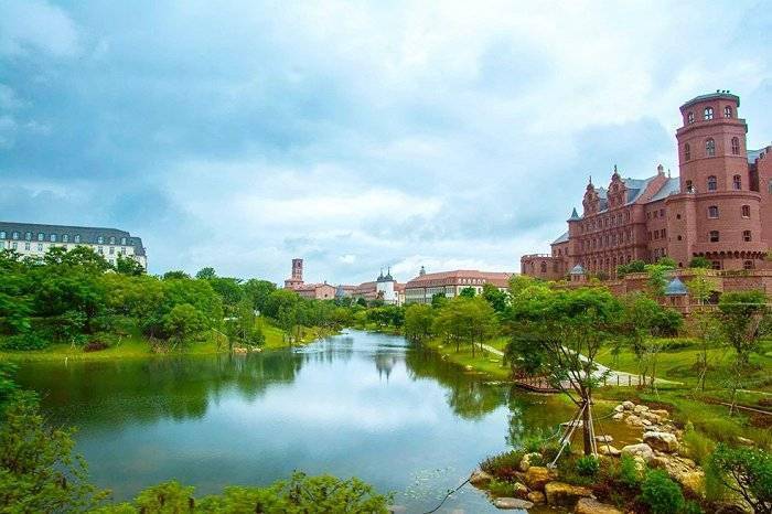 藏在华为手机里的一面“屏”，全球月活悄然突破3.6亿