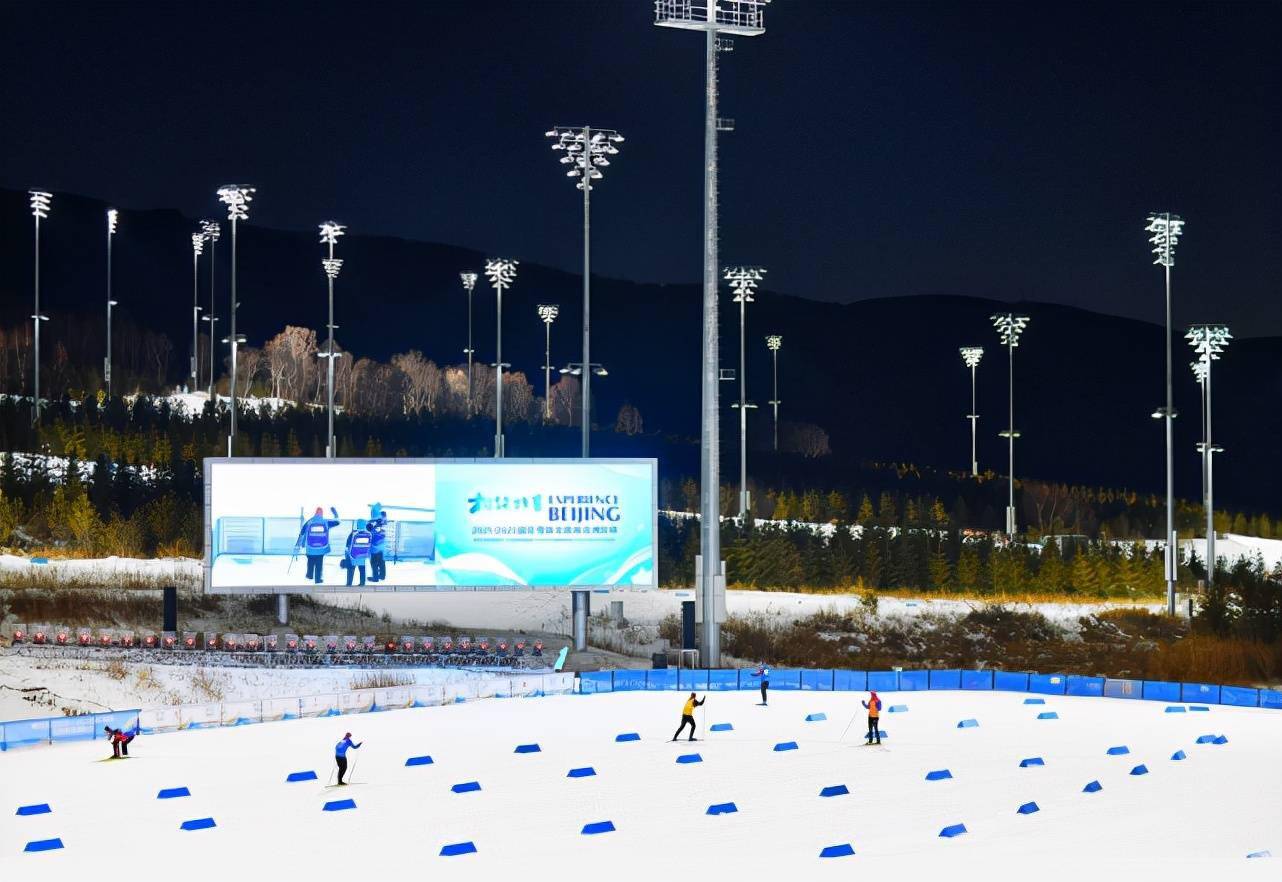 测试|直击｜夜亮如白昼！国家越野滑雪中心启动冬奥测试赛官方训练