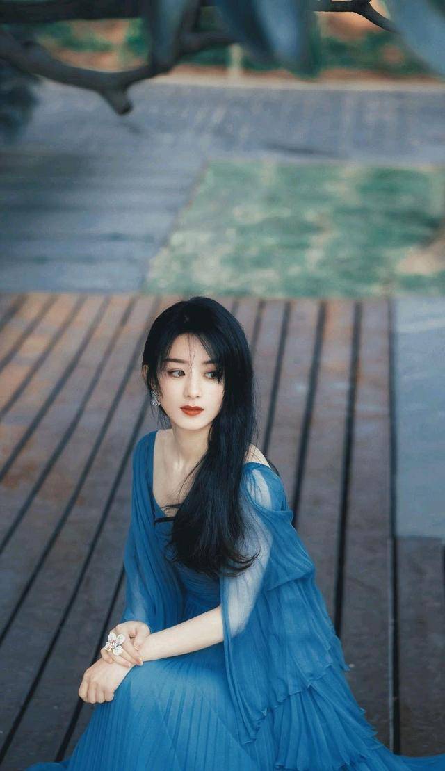 赵丽颖:清纯唯美,俏丽动人