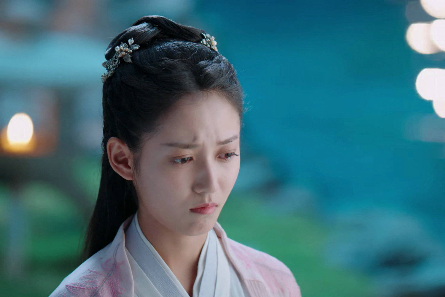 《月上重火》:如果爱你是我一个人的事,离开也是不错的选择