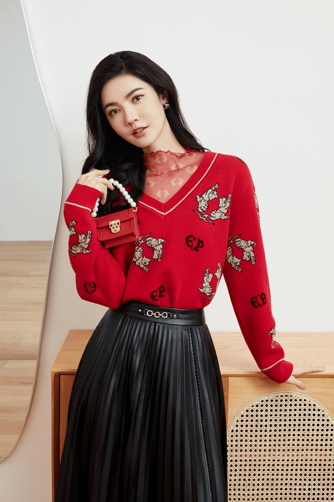 雅莹| 莹虎生风