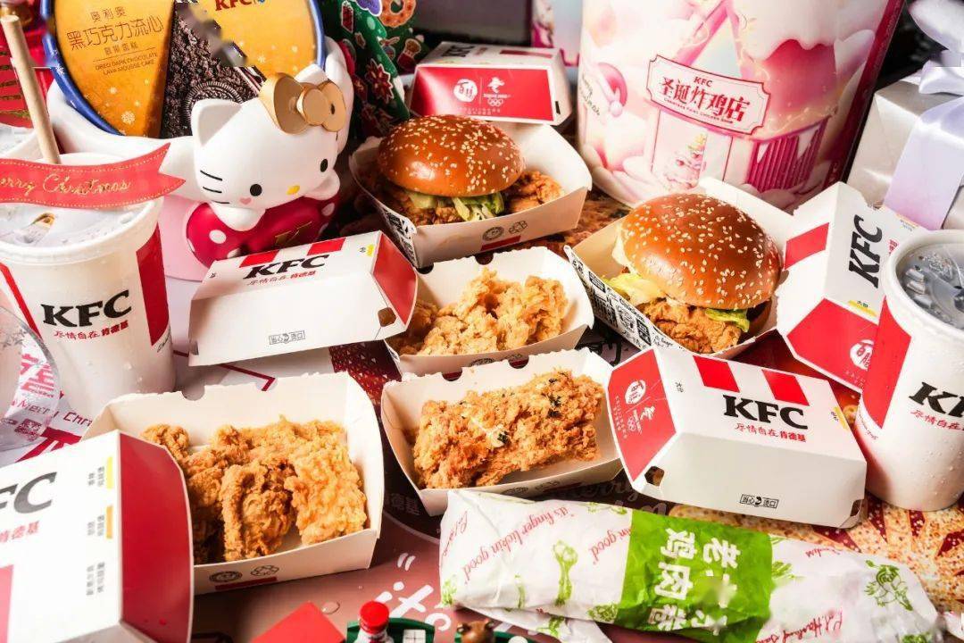 HelloKFC圣诞季来了！XL号“巨大的桶”，限时限量开抢！