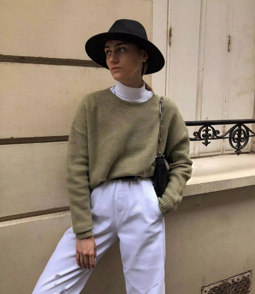 毛衣 果然，大圆脸就是要这样穿「烟管领」才好看！