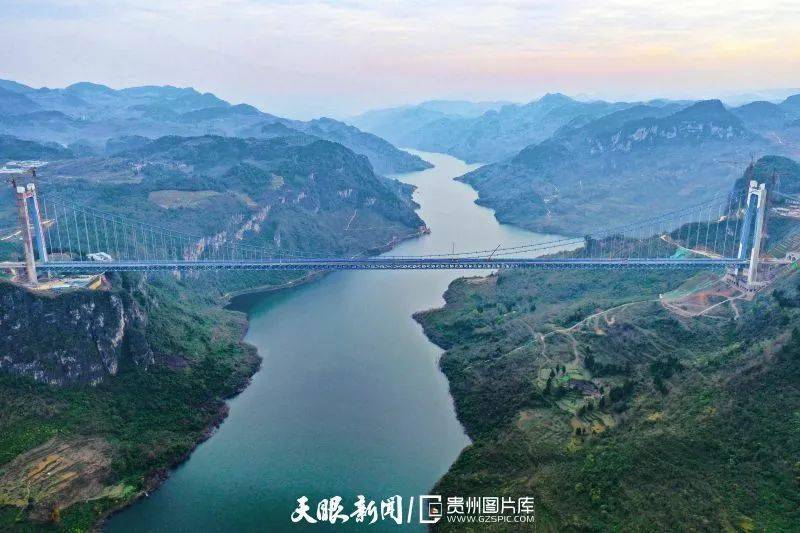 主跨1100米开州湖特大桥即将完工通车