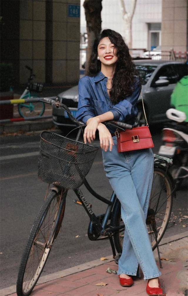 重温八十年代港剧,发现"港式"穿搭,仍然是最经典的时尚指南书