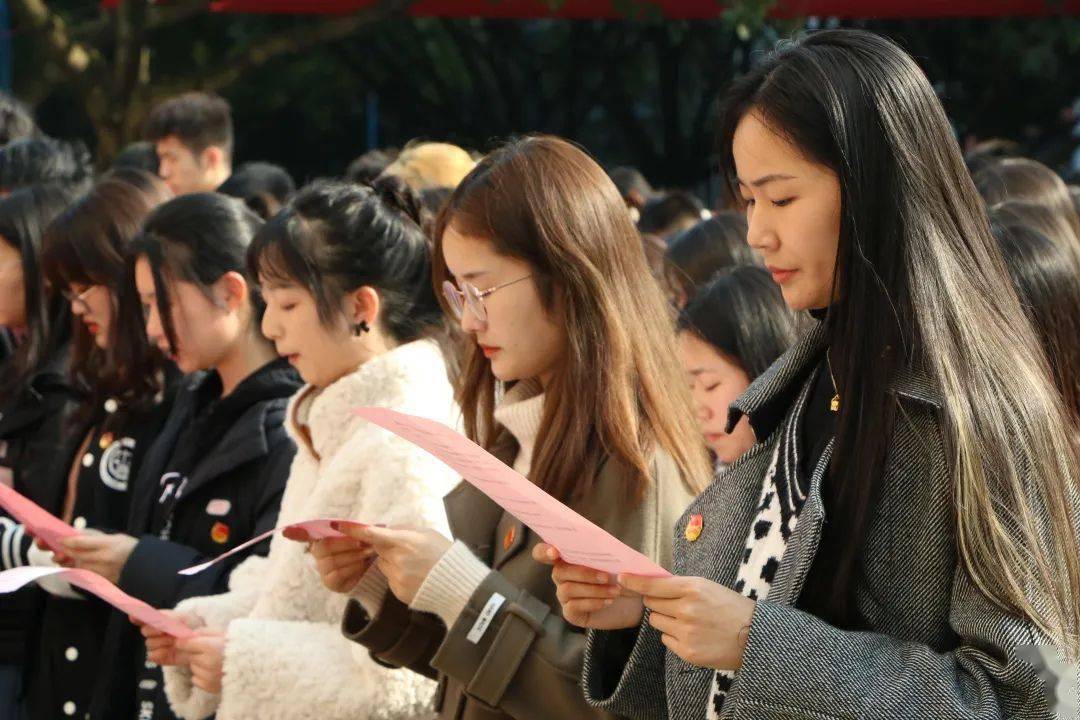 西南政法大学宪法宣传周系列活动启动仪式顺利开展
