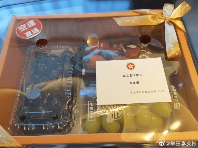 网友|含“金”量过高、名场面不断！网友：球场装不下马龙和许昕了