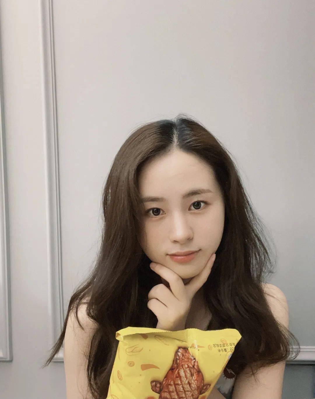 【我要脱单695】长相清纯甜美的92年mm性格开朗:希望你是阳光男孩我们