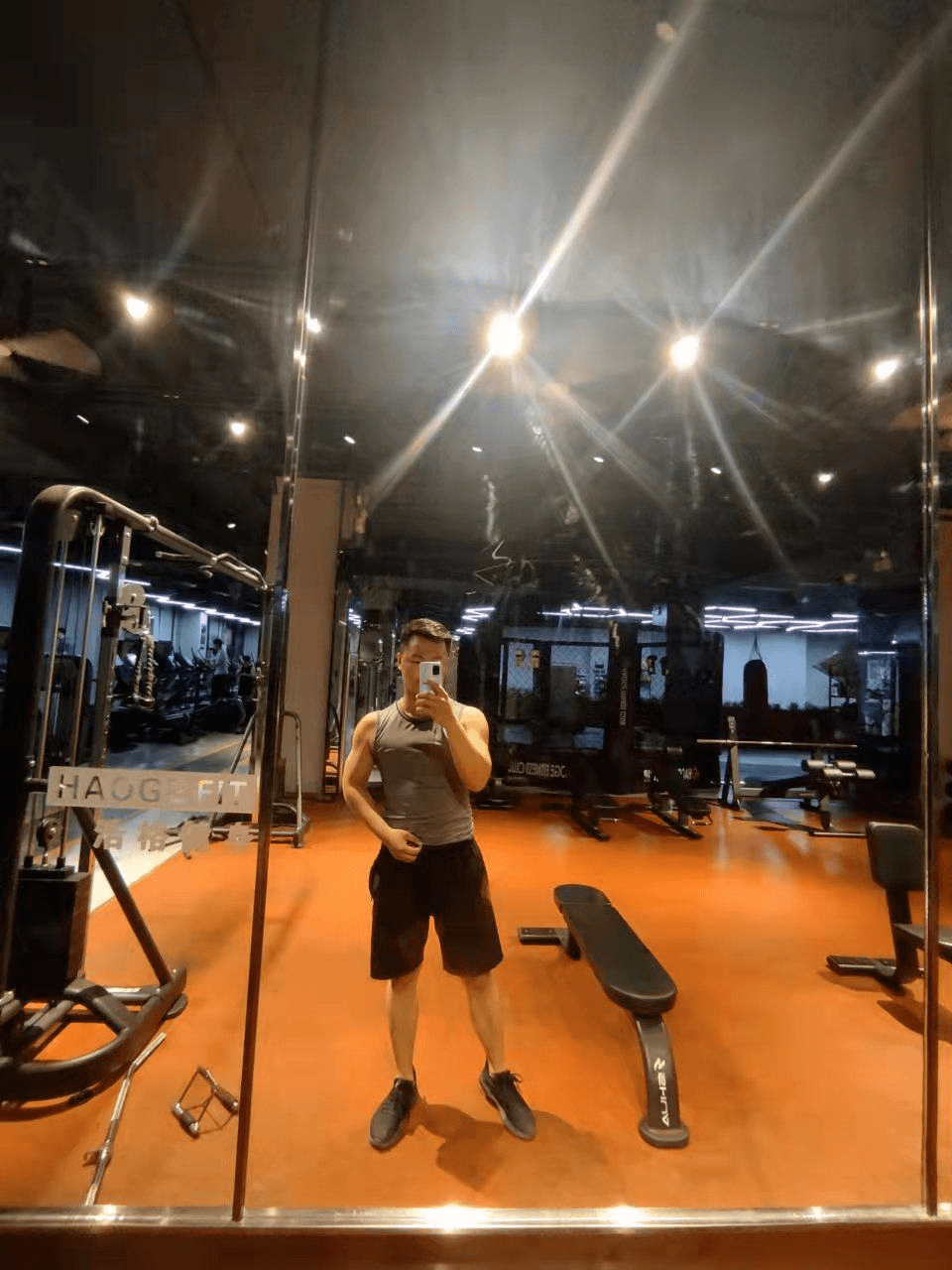 93年1米78小哥74个体经营月入过万