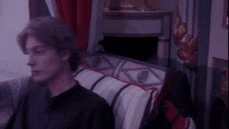 de 法国时尚圈力捧的设计新秀，还是位脸蛋天才~