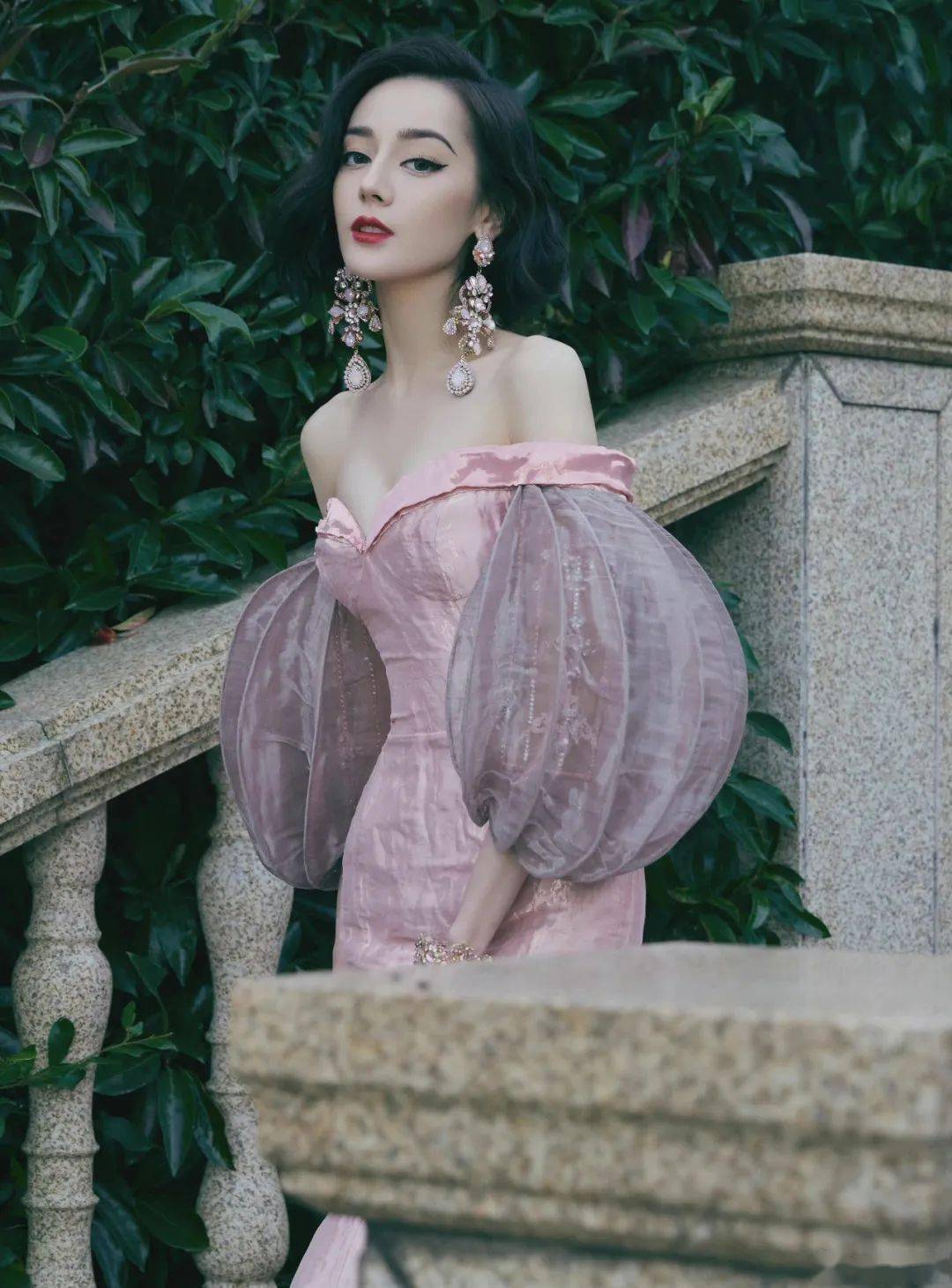 整体女明星们不费力就拥有的特别感，到底靠的是什么