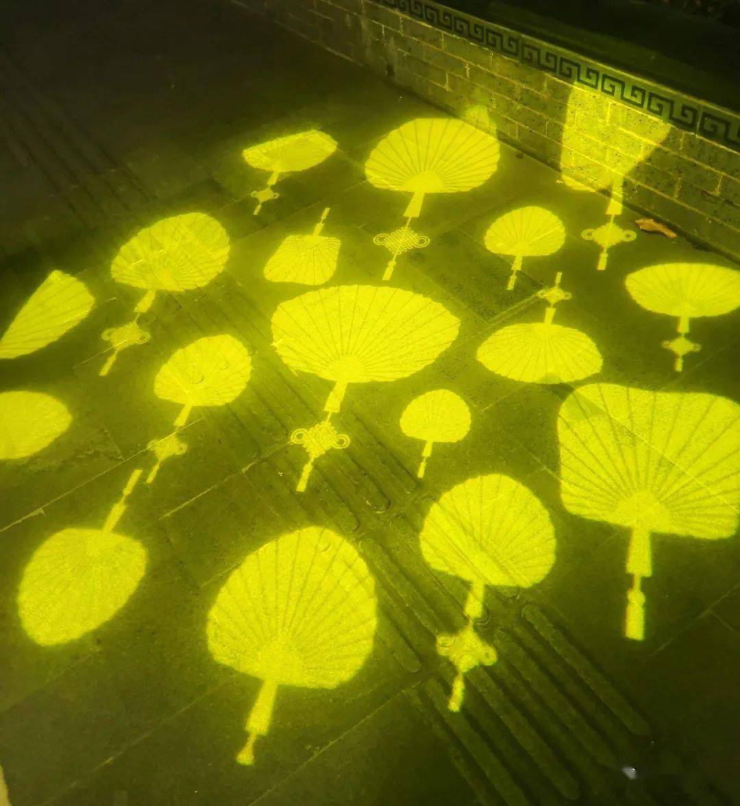 新会公园路投影秀