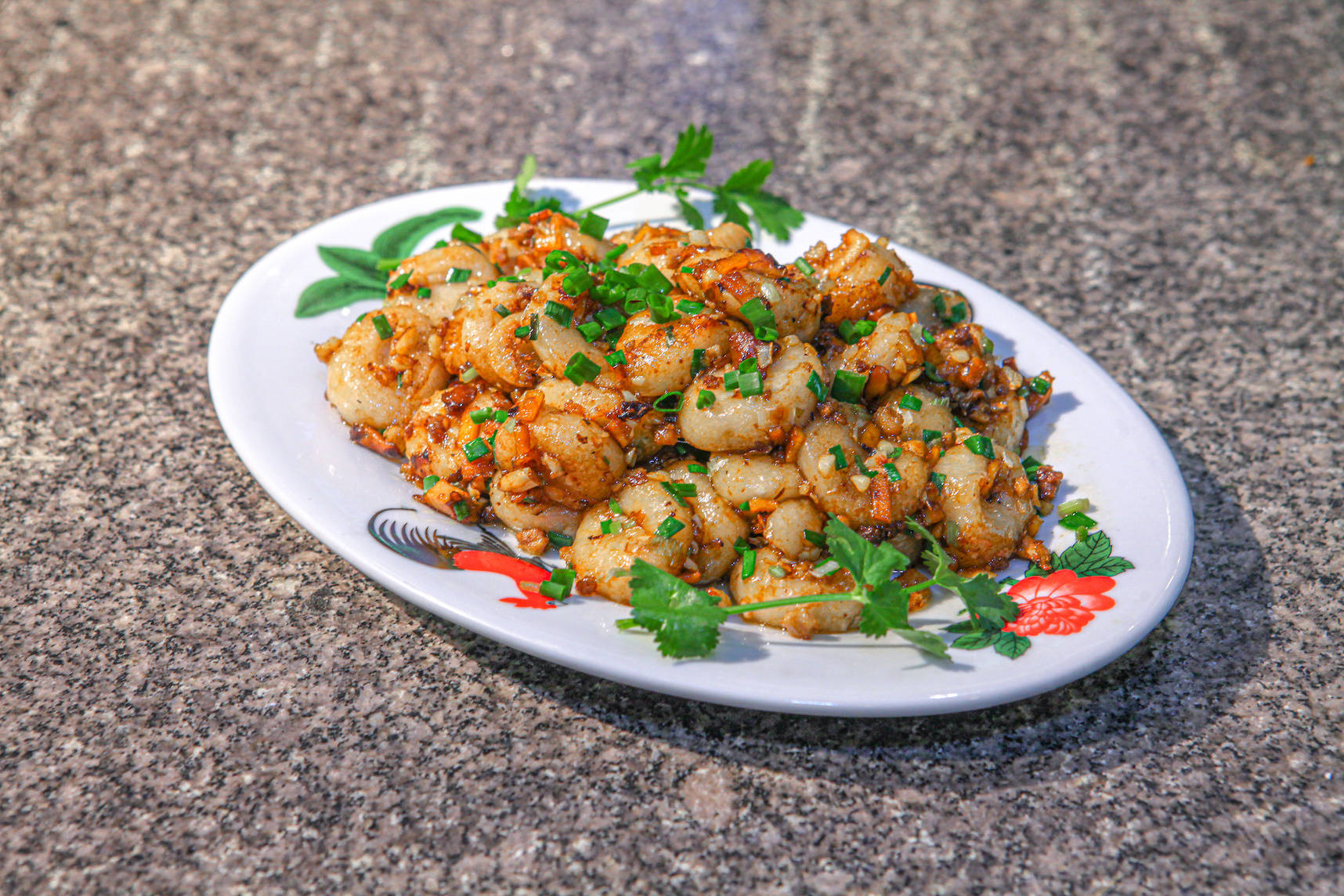 图集|"算盘子"也可食用?这道奇特的客家美食是这样制作的……_江德坤_