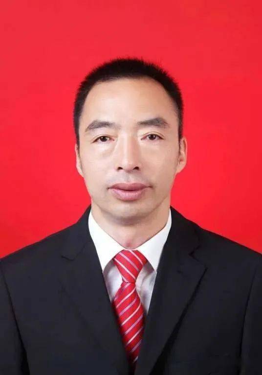 李向阳简历李向阳身为党员领导干部,理想信念丧失,纪法意识淡薄,背离