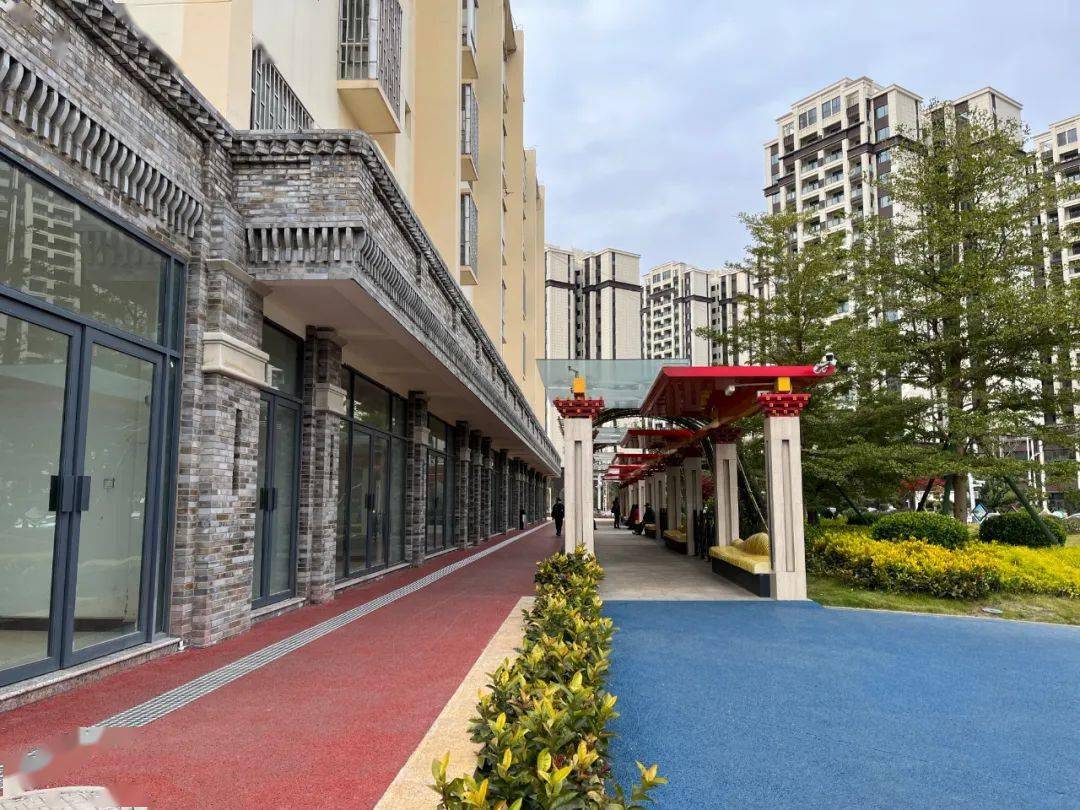 00,竞租地点:彩云路民心家园小区2幢4楼报告厅(蒙自市房地产管理处4楼