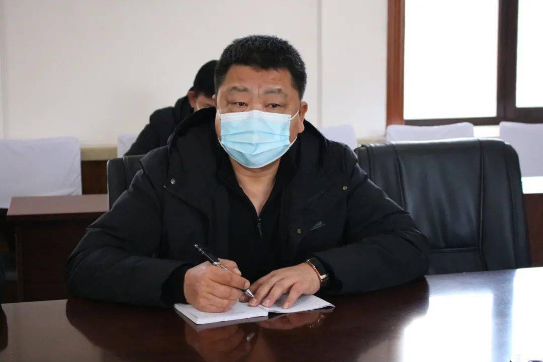 时事沾河林业局有限公司召开疫情防控专项工作会议