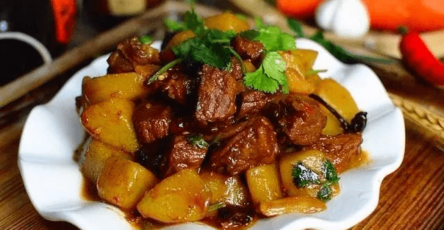 小孩吃的牛肉烧土豆 d274f5b64eec47b3b5528c49274182e5.png